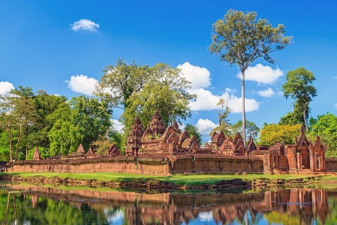 1 Day Beng Mealea ,Koh Ker Pyramid Temple and Peah Vihear Temple - Lunch in the countryside