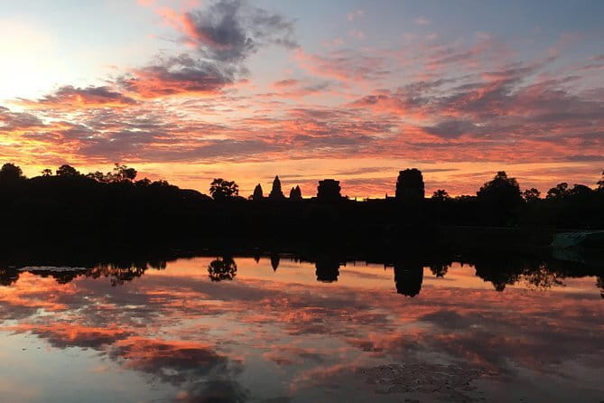 1 Day Beng Mealea ,Koh Ker Pyramid Temple and Peah Vihear Temple - Beng Mealea, the rough-edged finale