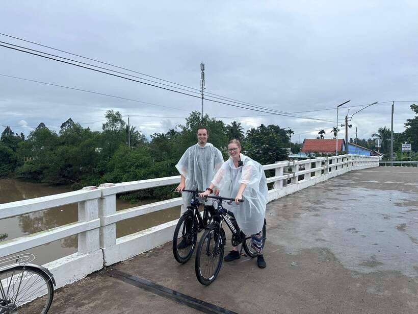 1-Day Mekong Delta | Cai Be - Vinh Long - A sampan ride through canals and orchards
