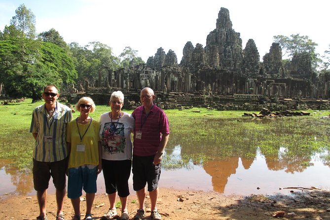 1-Day private Angkor Temple Tour with Sun Rise by Tuk Tuk from Siem Reap - The royal center of Angkor Thom