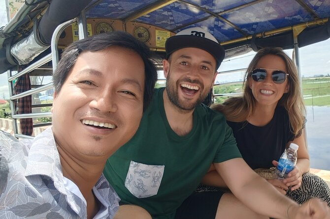 10 Stop Phnom Penh Tour by Tuk-Tuk, includes S21 & Killing Fields - What this Phnom Penh day is really designed to do