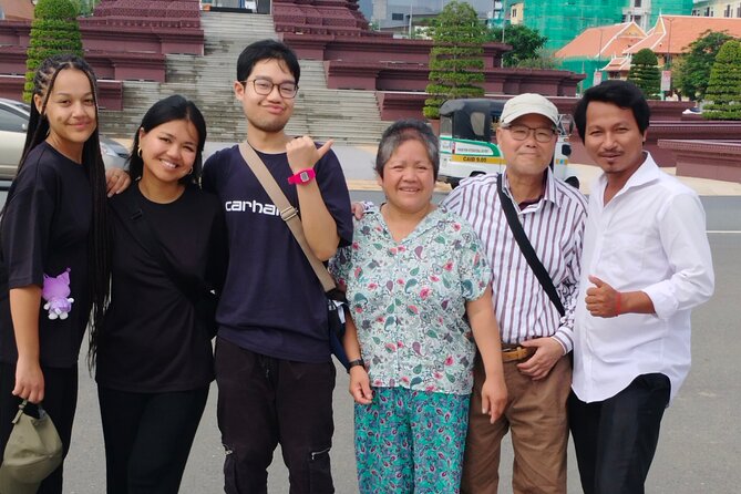 10 Stop Phnom Penh Tour by Tuk-Tuk, includes S21 & Killing Fields - Independence Monument and three reminders of Cambodia’s modern state