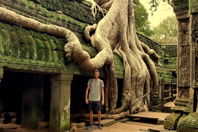 1day private tour to all majestic Temples in Angkor and Sunset - Bayon’s stone faces are the day’s visual highlight