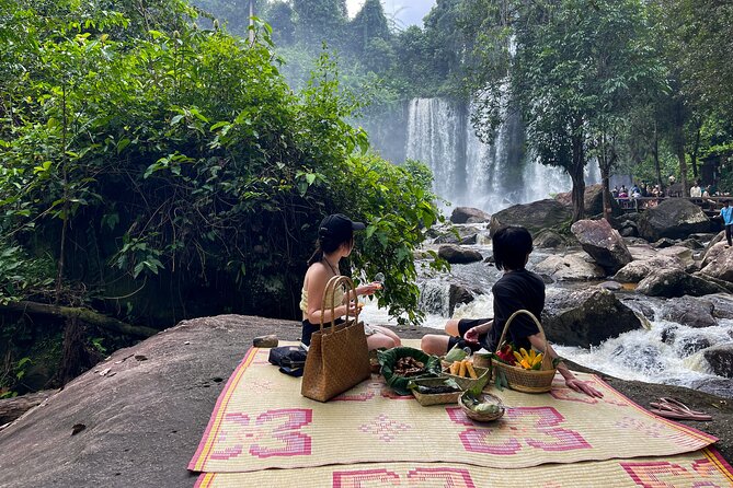 2 Day Angkor Wat Kulen Mountain Beng Mealea Floating Village Tour - Breakfast near Srah Srang and palm cake in Preah Dak