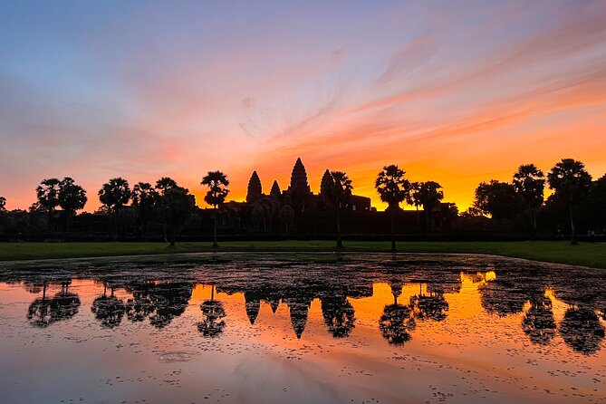 2-Day Angkor Wat Tour with Banteay Srei and Floating Village - Two days that cover the Angkor essentials