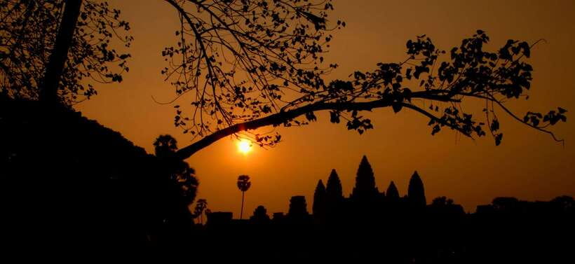 2-Day Angkor Wat With Small, Big Circuit & Banteay Srei Tour - Day 1 begins with Angkor Wat