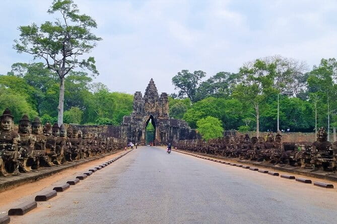 2 Day Cambodia Private Guided Tour in Angkor Temples - Why two days makes sense at Angkor