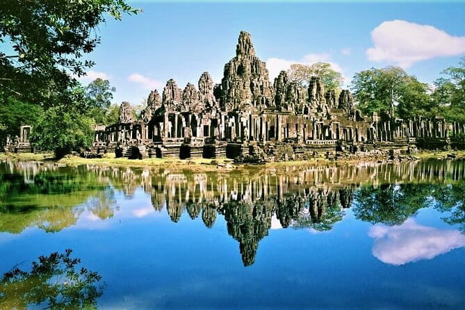 2 Day Cambodia Private Guided Tour in Angkor Temples - Day 1: Angkor Thom and the great inner temples