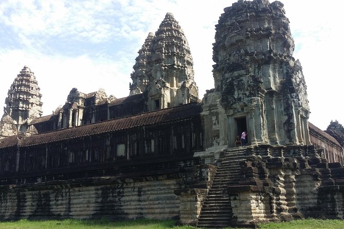2 Days Angkor Wat Sunrise and Sunset Private Tour - Eastern Mebon and Phnom Bakheng at sunset
