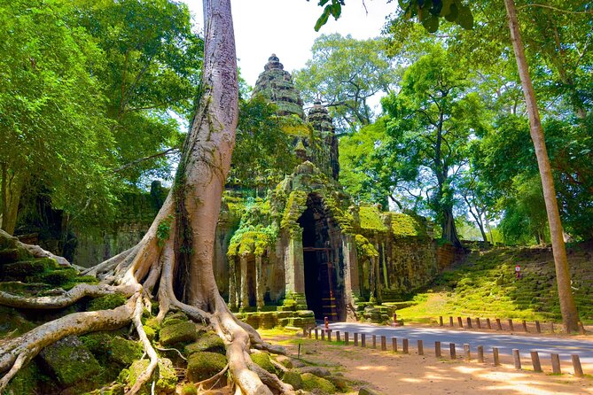 2 Days Exclusive Temple Highlights with Sunset and Sunrise Tour - Angkor Thom and the faces of Bayon