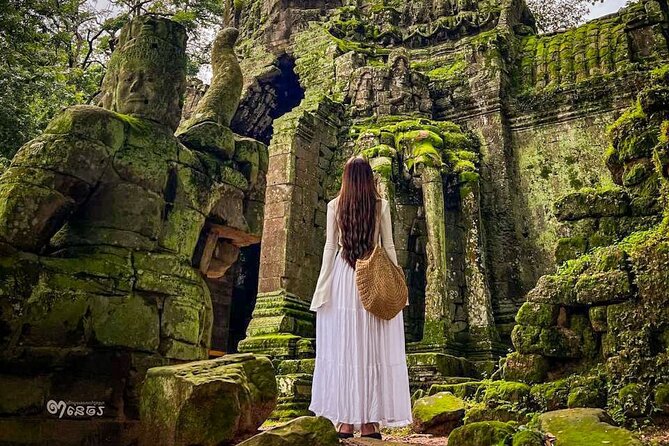 2 Days Guided Historical Tour in Angkor - Guides, transport, and comfort in the heat