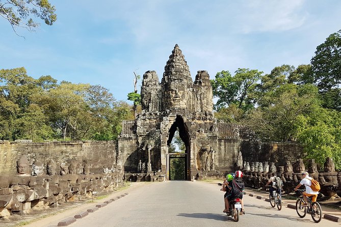 2-Days Private Tour in Angkor Sunrise, Banteay Srei and Beng Mealea Temple - Day two reaches Banteay Srei and Beng Mealea