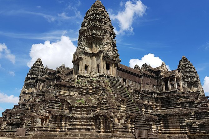 2-Days Private Tour in Angkor Sunrise, Banteay Srei and Beng Mealea Temple - Guiding makes the stones easier to understand
