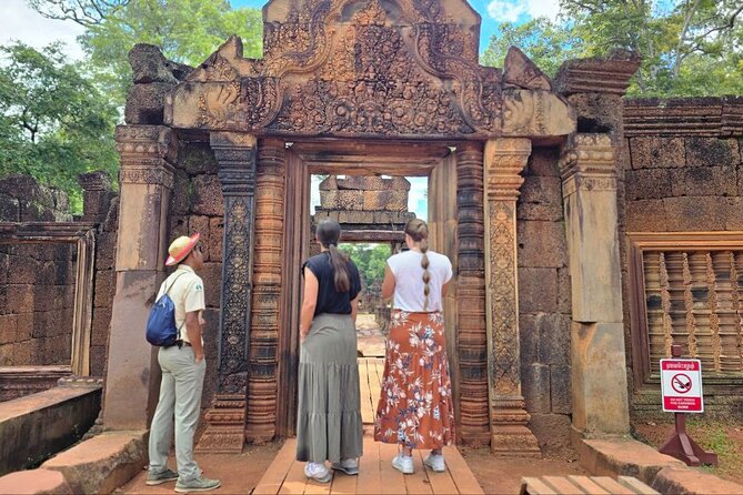2 Days Tour in Siem Reap including Lunch, Dinner & Apsara Show - Kampong Phluk and the water-based side of Siem Reap