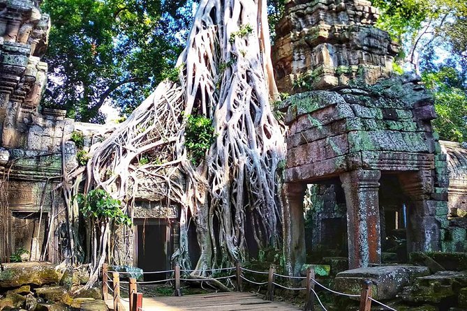 2-Days Tour (The Best Historical of Khmer Empire) - Day two begins with Angkor Wat