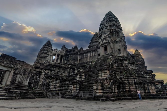 3-Day Angkor Wat & All Interesting Major Temples & Kulen Mount Waterfall - Day 2: Phnom Kulen’s waterfall and the pink stone of Banteay Srei