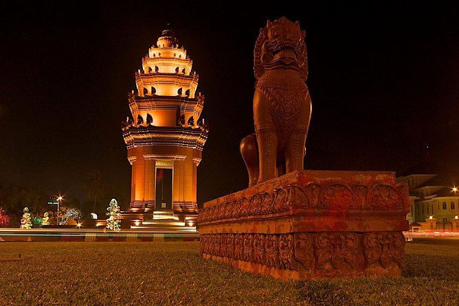 4-Day Cambodia Highlights Tour from Phnom Penh with Angkor Wat - Day one: Silver Pagoda, Khmer art, and Tuol Sleng