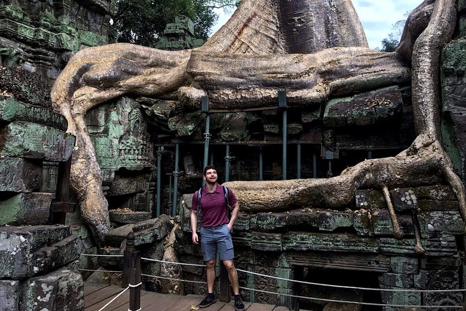 4-Day Excursion of Angkor, Koh Ker, Beng Mealea, Tonle Sap and Waterfalls - Day 3: Phnom Kulen, Banteay Srei, and Tonle Sap