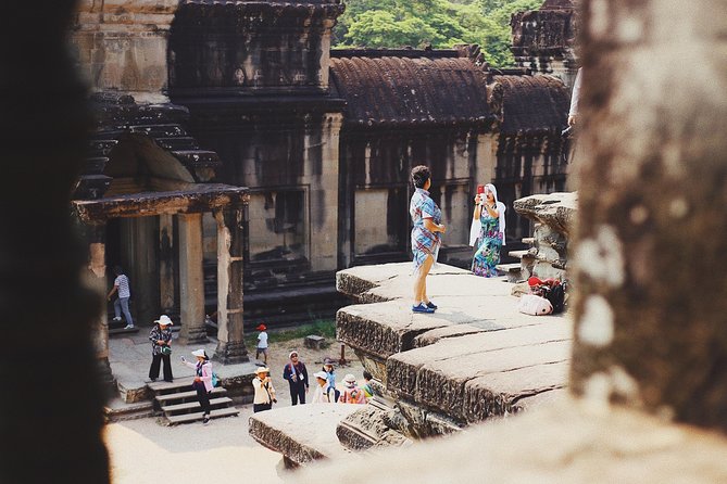 4-Day Tour from Siem Reap to Phnom Penh - Facing the Killing Fields and Tuol Sleng