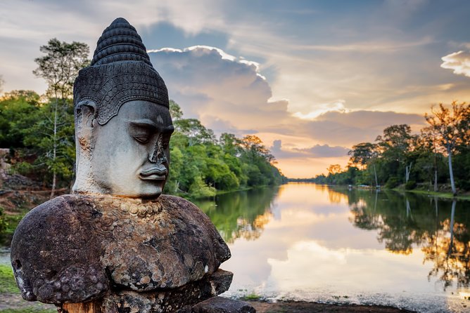 7-must See Temples in Angkor Park (Private Guided Tour) - Bayon’s stone faces are the day’s great finale