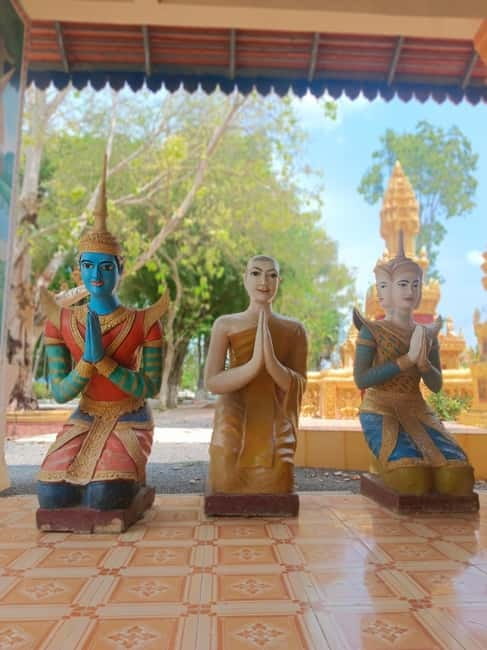 A day tour through Battambang/Local area and landmarks - What the $8 price really covers