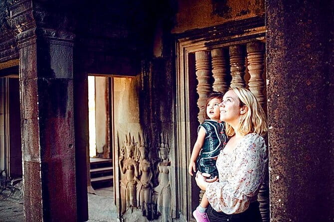 A Day Trip to Angkor Wat, Bayon, Taprohm from Phnom Penh - Phnom Penh to Angkor Park: six hours on the road
