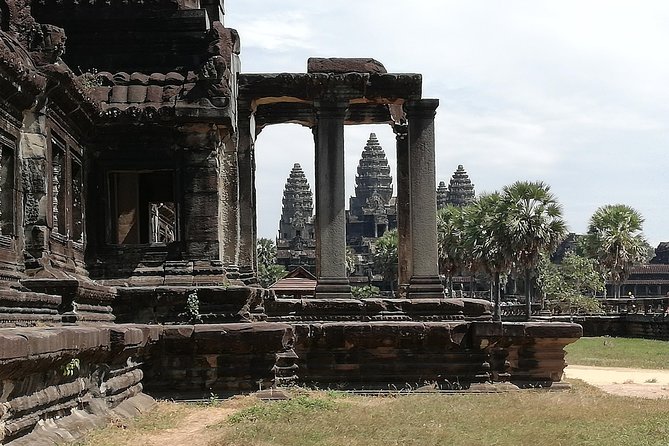 Afternoon Angkor Wat Private Tour with Sunset - A quick look at Angkor Thom’s South Gate