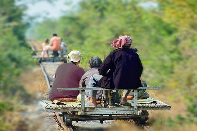 Afternoon tour to Original Bamboo train. Bat cave. Killing cave - Starting in town at the Ta Dumbong Kro Aung Statue