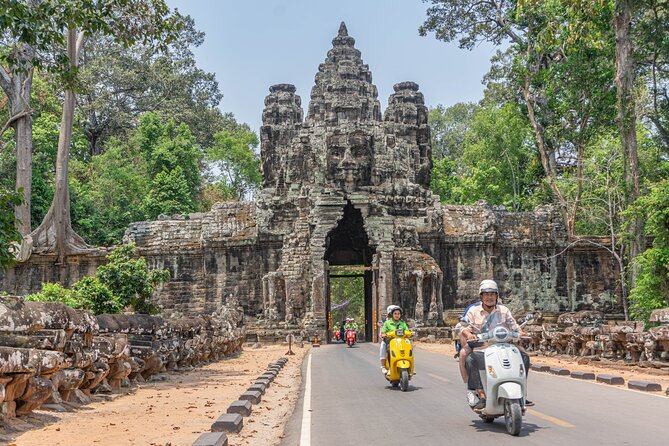 Angkor Adventure Vespa Tour / Tuk Tuk or Car - The guide can make or break the temple visits