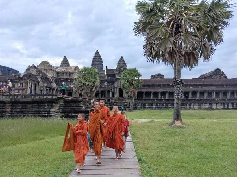 Angkor Cycling Tour - The ride back to Siem Reap