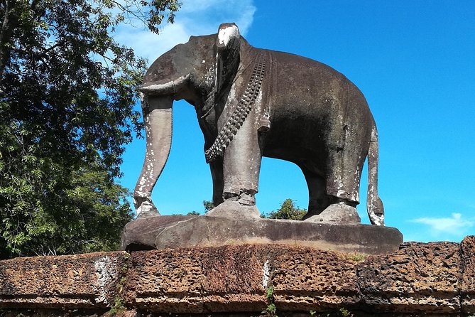 Angkor Grand Circuit Temples Tour - Ta Som, a compact temple with a strong finish