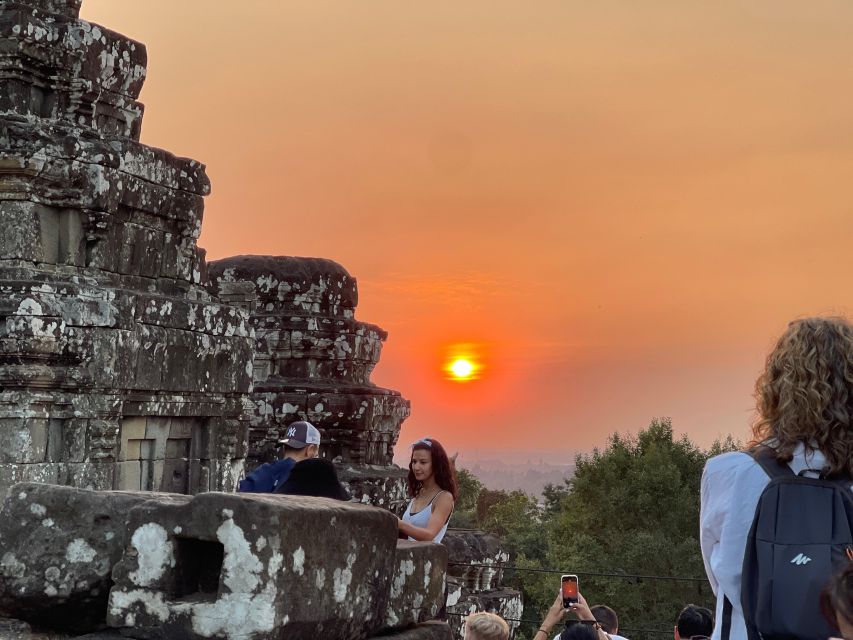 Angkor Highlights and Sunset Tour - Phnom Bakheng and the final sunset