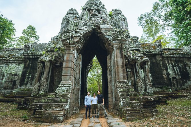 Angkor Jeep Tour Discovery - Inclusive Lunch - What your guide adds