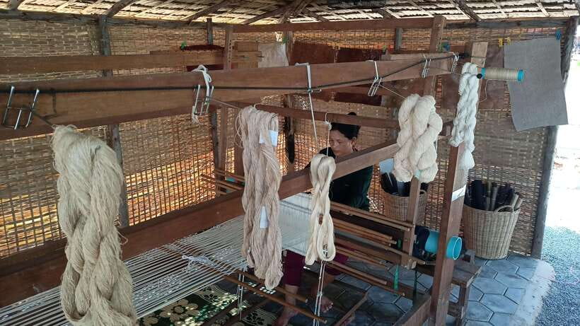 Angkor Silk Farm & Lotus Silk Farm: Siem Reap Discovery Tour - Key points to know before booking