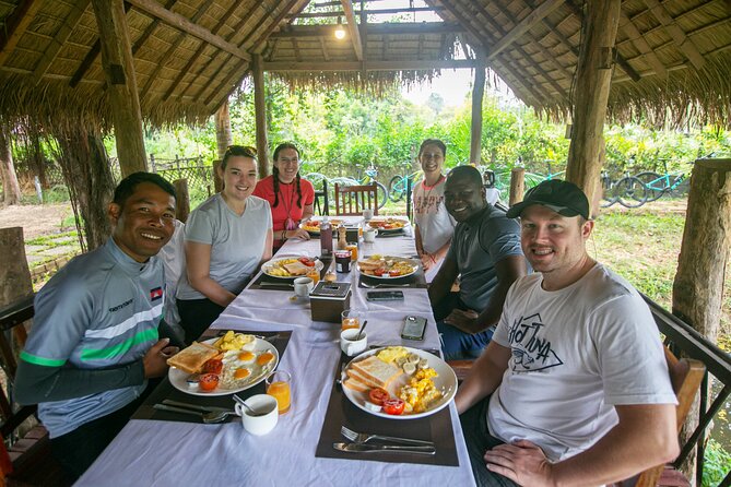 Angkor Sunrise Bike Tour / E-Bike or Tuk Tuk - Bayon and Angkor Thom by back roads