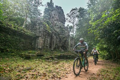 Angkor Sunrise Bike Tour / E-Bike or Tuk Tuk