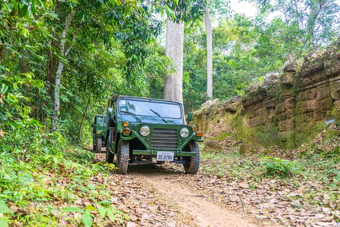 Angkor Sunrise Jeep Tour - Inclusive Breakfast & Lunch - Ta Prohm through the off-road route