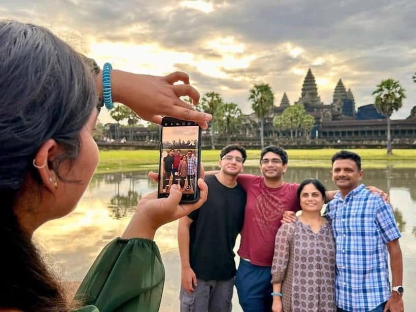 Angkor Sunrise or Sunset Tour (includes breakfast or lunch) - Key points at a glance