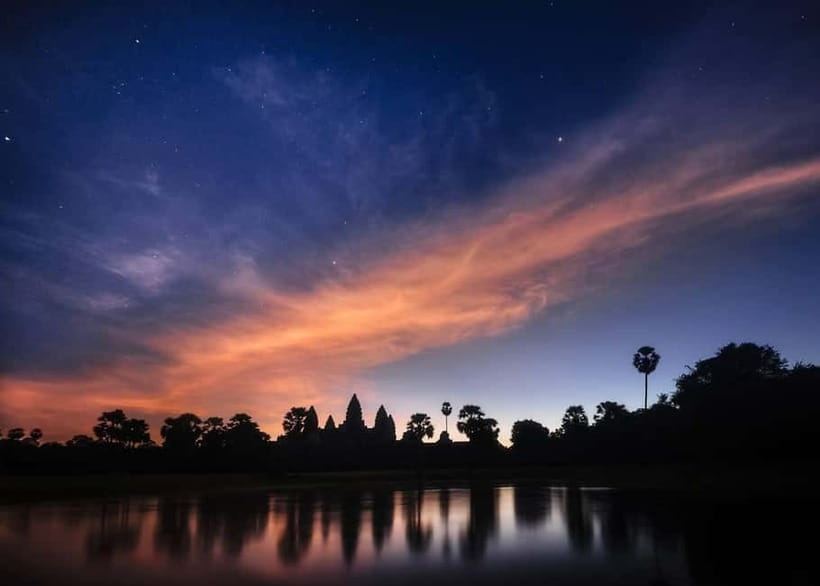 Angkor Sunrise or Sunset Tour (includes breakfast or lunch) - Breakfast beside Srah Srang’s Royal Bath