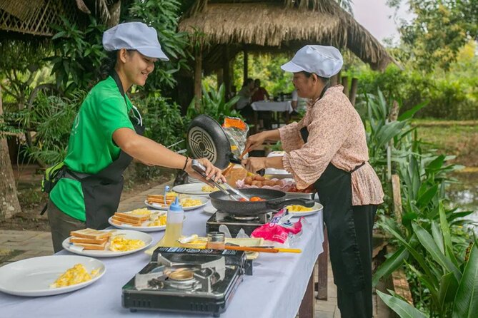 Angkor Sunrise Small Group Tour Inclusive Breakfast and lunch - Why the 5am start is worth considering