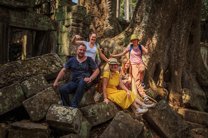Angkor Sunrise Small Group Tour Inclusive Breakfast and lunch - Angkor Thom and Bayon supply the grand finale