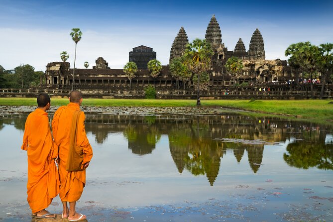 Angkor Sunrise Small Group Tour Inclusive Breakfast and lunch - Private transport makes a long temple day easier