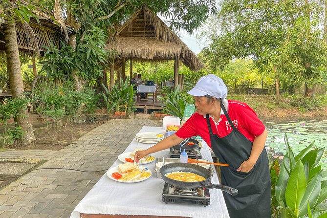 Angkor Sunrise Vespa Tour / Tuk Tuk or Car - Bayon and the wide reach of Angkor Thom