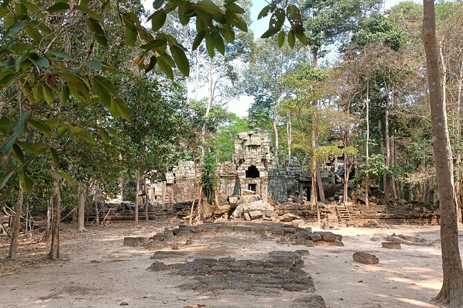 Angkor Temples Highlights: 2-Day Private Tour with Sunrise - What to wear and pack for two temple days