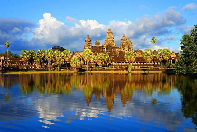 Angkor temples Tour - Why a guide matters at Angkor Wat