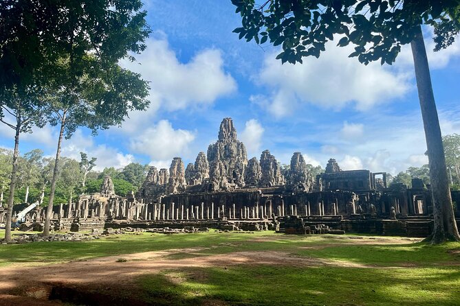Angkor Wat 1-Day Tour by Private Car or Minivan - A closer look at Angkor Wat’s architecture