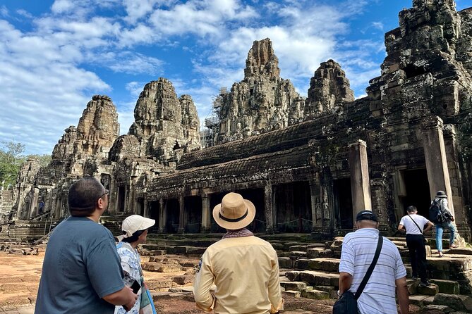 Angkor Wat 1-Day Tour by Private Car or Minivan - Why a private car or minivan helps