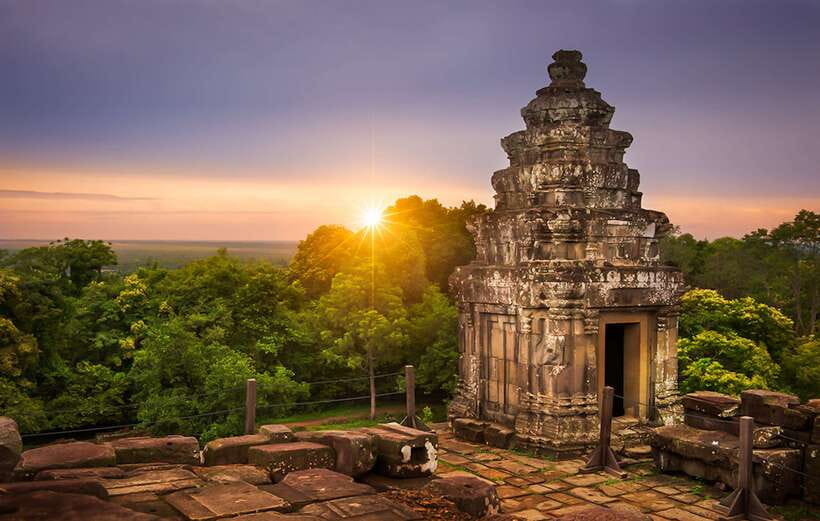 Angkor Wat 2-Day complex Sun rise & Sun set with Guided Tour - Who should book this Angkor tour