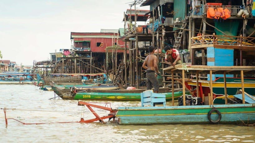 Angkor Wat: 2-Day Sunrise and Floating Village Tour - Sunrise at Angkor Wat before the crowds