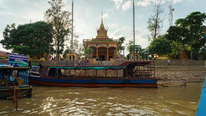 Angkor Wat: 2-Day Sunrise and Floating Village Tour - Who will enjoy this two-day plan?